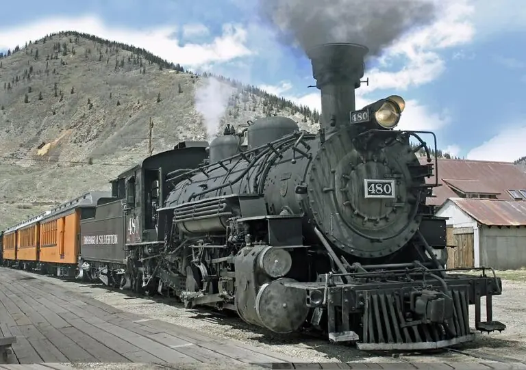 The Golden Age of Railroads: How Steam Shaped America’s Rails and Imagination